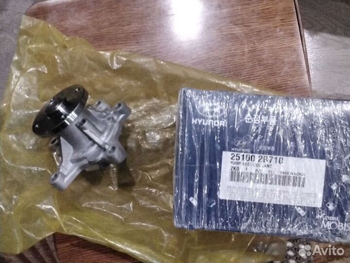 Продам помпа нундай,киа.номер 25100 2В710