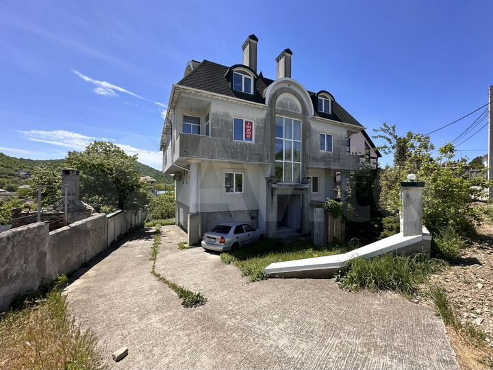 Гостиница, 490 м² на 12 номеров