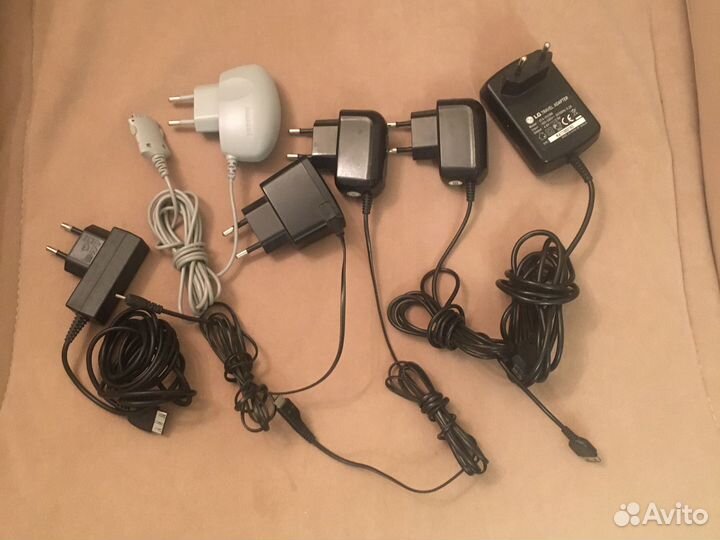 Зарядное устройство для телефона