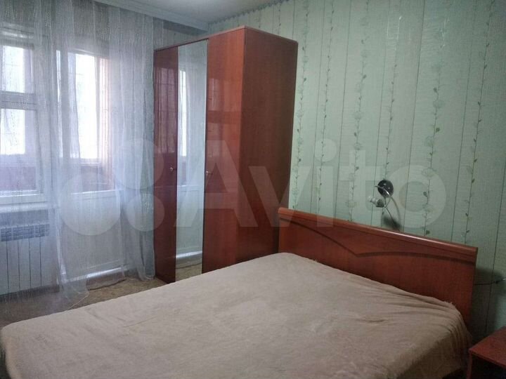 3-к. квартира, 70 м², 1/10 эт.