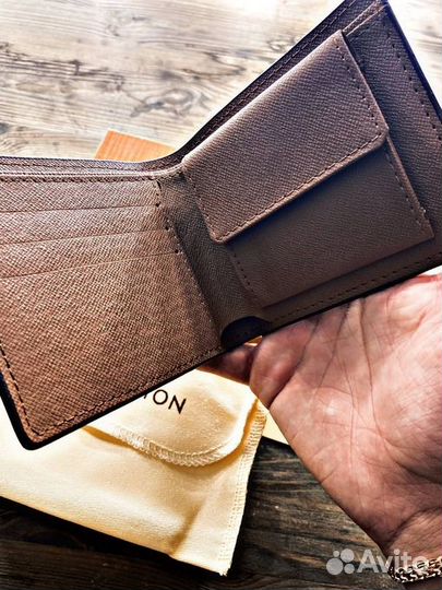 Кошелёк Louis Vuitton