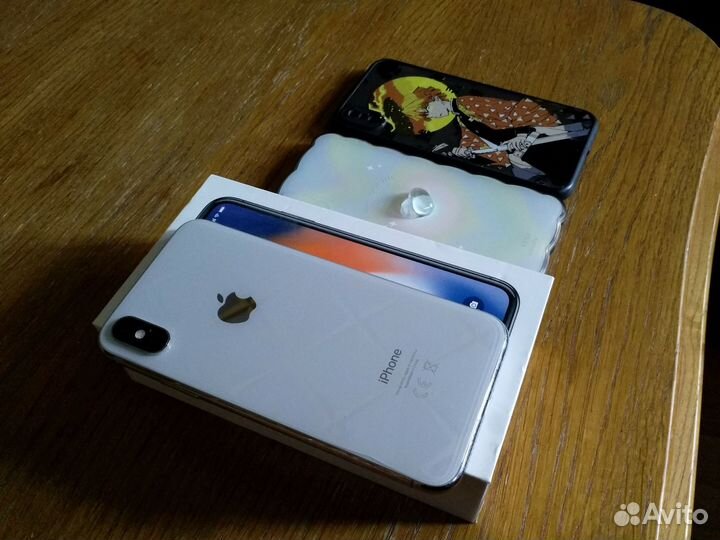 iPhone X, 256 ГБ