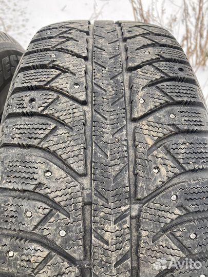 Bridgestone Ice Cruiser 7000 235/65 R17 108T