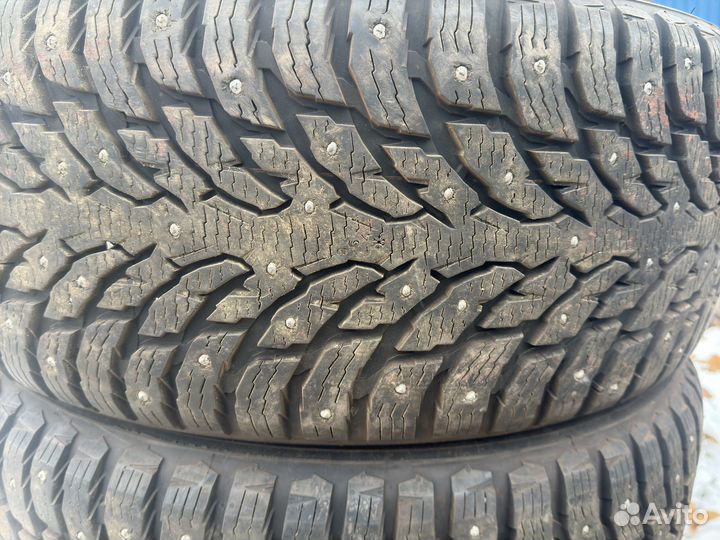 Nokian Tyres Hakkapeliitta 9 SUV 275/45 R21