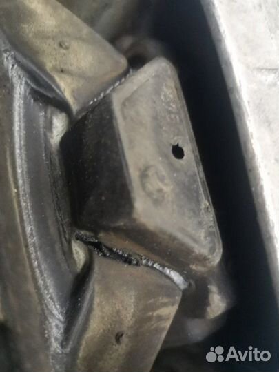 Подушка двигателя правая Volkswagen Tiguan CAV