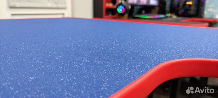 Игровой компьютерный стол