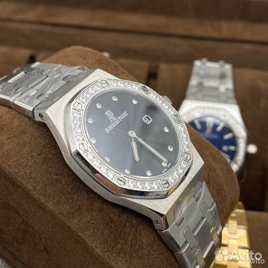 Женские часы Audemars Piguet