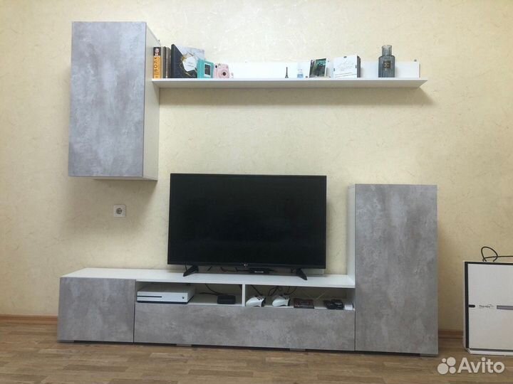 Стенка в гостиную