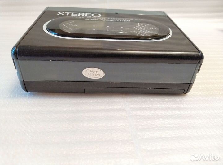 International AK-18. Кассетный плеер