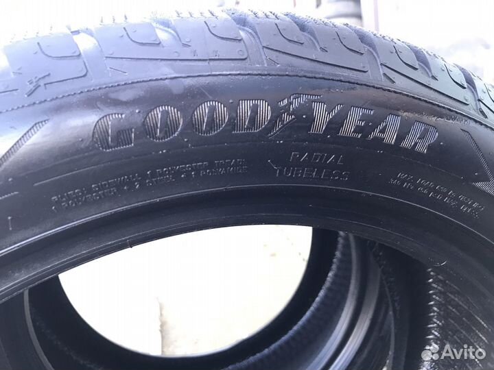 Goodyear UltraGrip Performance Gen-1 215/50 R17 95V