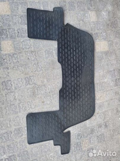 Коврики резиновые на Ford Explorer 2013 - 2023