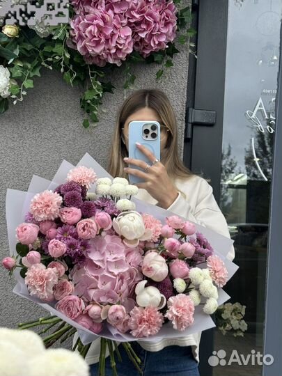 Букеты и композиции из цветов