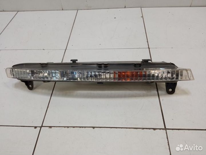 Указатель поворота в бампер правый Audi Q7 4LB