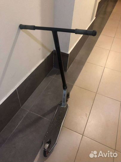 Трюковой самокат tech team duker 404