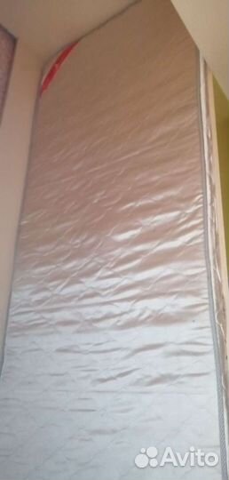 Детская кровать двухъярусная с лестницей