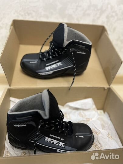 Лыжные ботинки