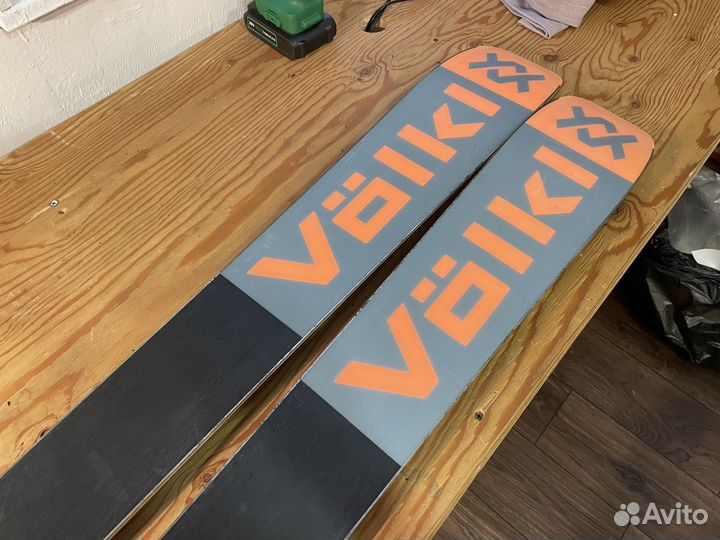 Горные лыжи Volkl Secret 170