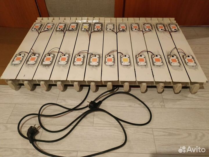 Очень мощная фитолампа 1.2 кВт