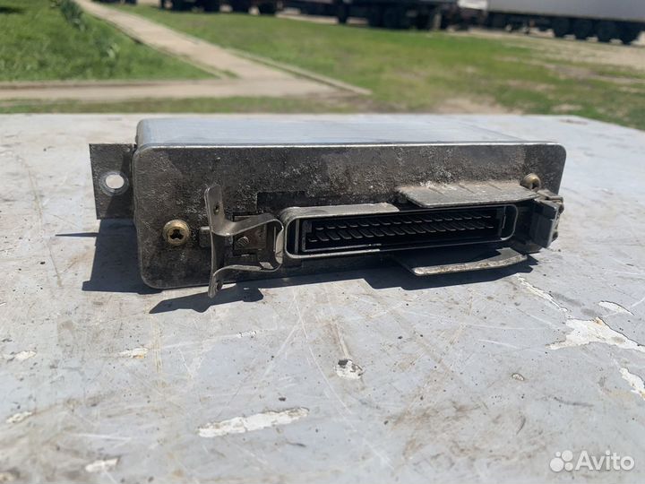 Блок управления ABS E34 E32