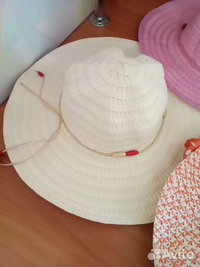 Шляпа женская соломенная