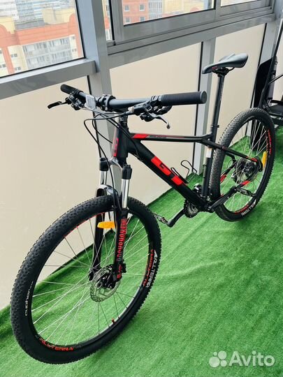 Велосипед GT Avalanche Sport