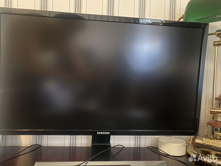 Монитор Samsung 28