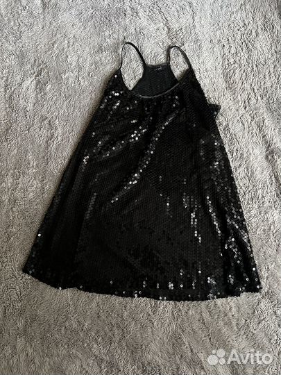 Платье в пайетках