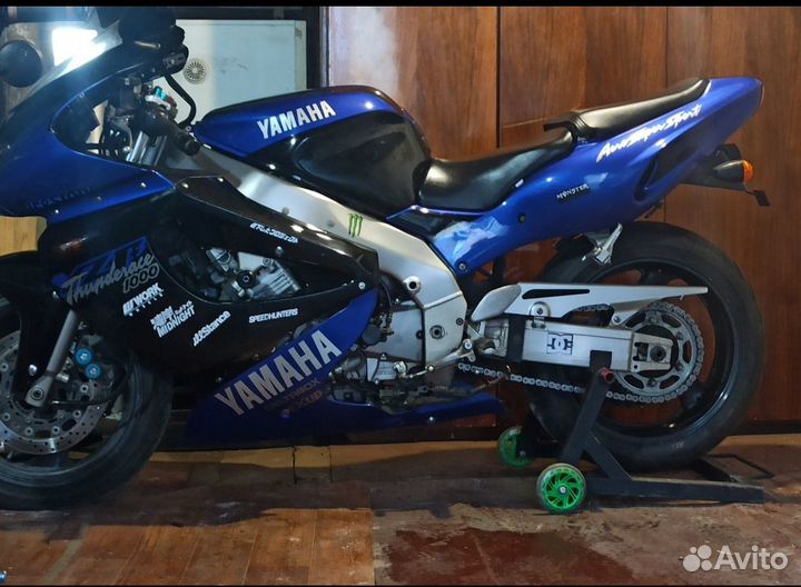 Yamaha YZF1000R