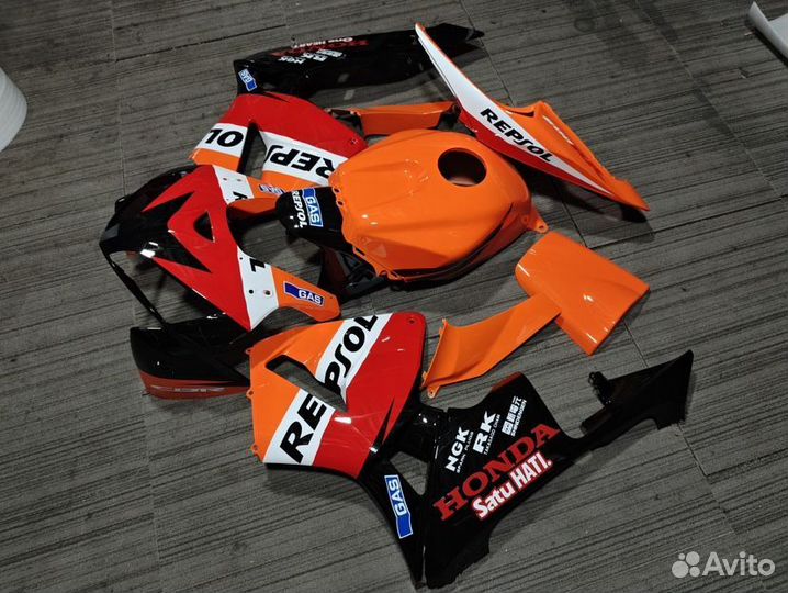 Пластик на мотоцикл honda CBR600RR 03/04/05/06/07