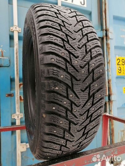 Nokian Tyres Hakkapeliitta 8 SUV 235/65 R17