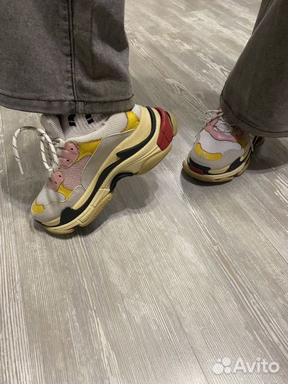 Balenciaga кроссовки triple s оригинал