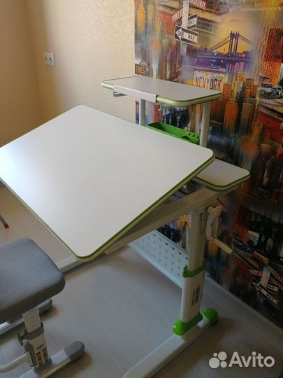 Растущая парта и стул