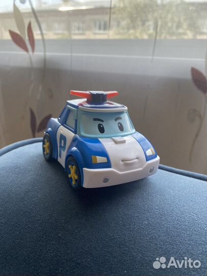 Робокар поли