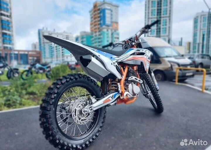 Мотоцикл Kayo K4 MX Enduro Витринный