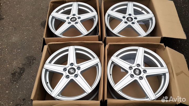 Hyundai Tucson, Creta, ix20 i30 i40 диски R17новые