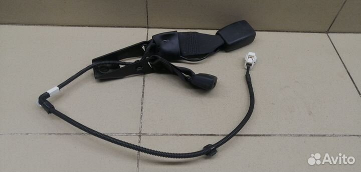 Ответная часть ремня безопасности Hi Lux 2015