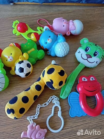 Бутылочки и погремушки