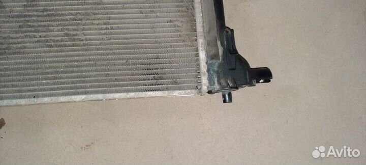 Радиатор охлаждения двигателя Kia Sportage 4