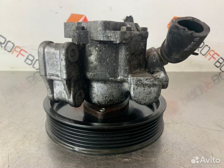 Насос гидроусилителя руля Mercedes C-Class W203