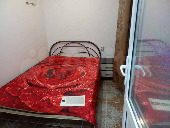 Дом 20 м² на участке 2 сот.