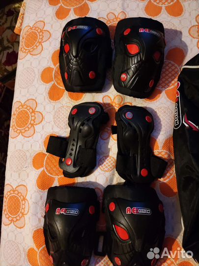 Роликовые коньки roces