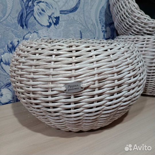 Кашпо из искусственного ротанга