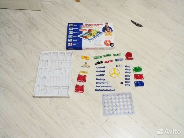 Электронный конструктор знаток 180 схем