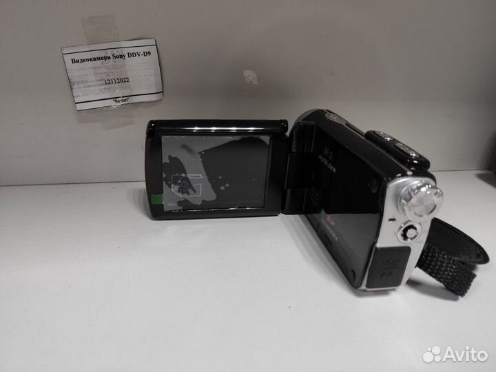 Видеокамера Sony DDV-D9