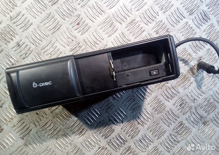 Сд-чейнджер на Ауди А8