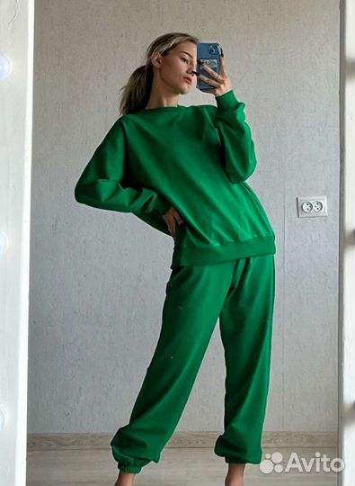 Спортивный костюм женский новый