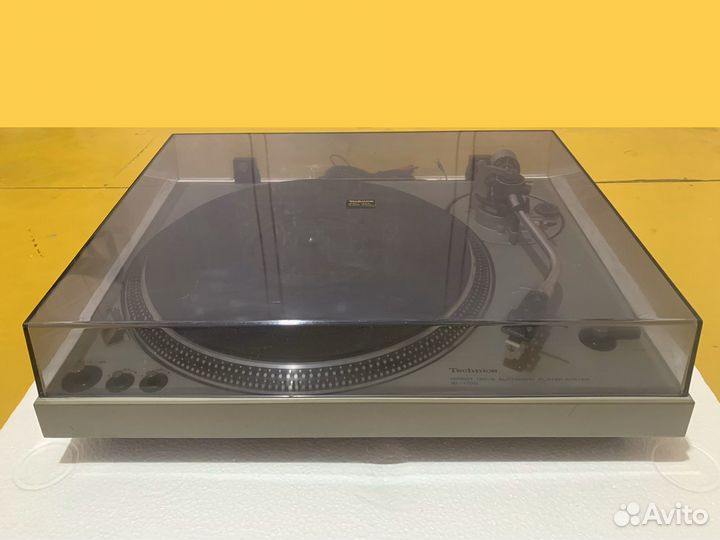 Проигрыватель винила Technics SL-1700