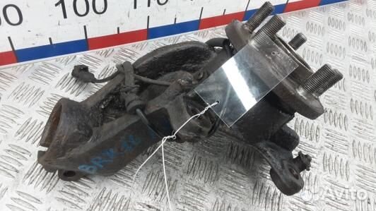 Ступица передняя левая land rover freelander 2 (BK