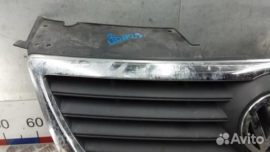 Решетка радиатора volkswagen passat B6 (JDN29G101)