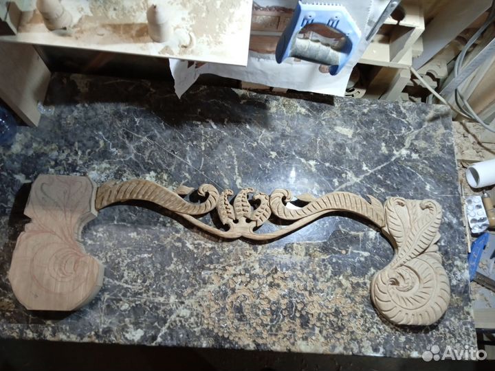 Ручная резьба по дереву, ножки